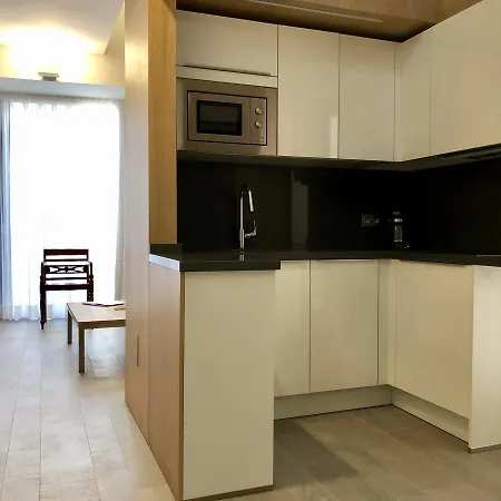Urbanliving Cisneros Málaga