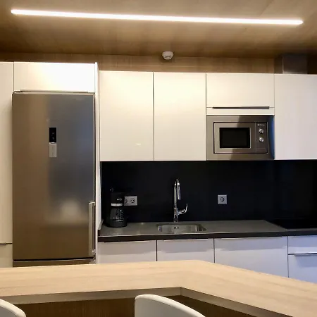 Urbanliving Cisneros Málaga