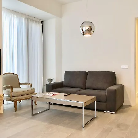 Apartamento Urbanliving Cisneros *