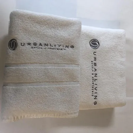 Urbanliving Cisneros Apartamento